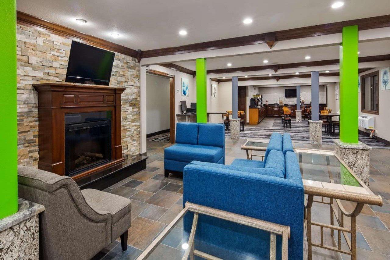 Ramada By Wyndham Cedar Rapids South Hotel Buitenkant foto