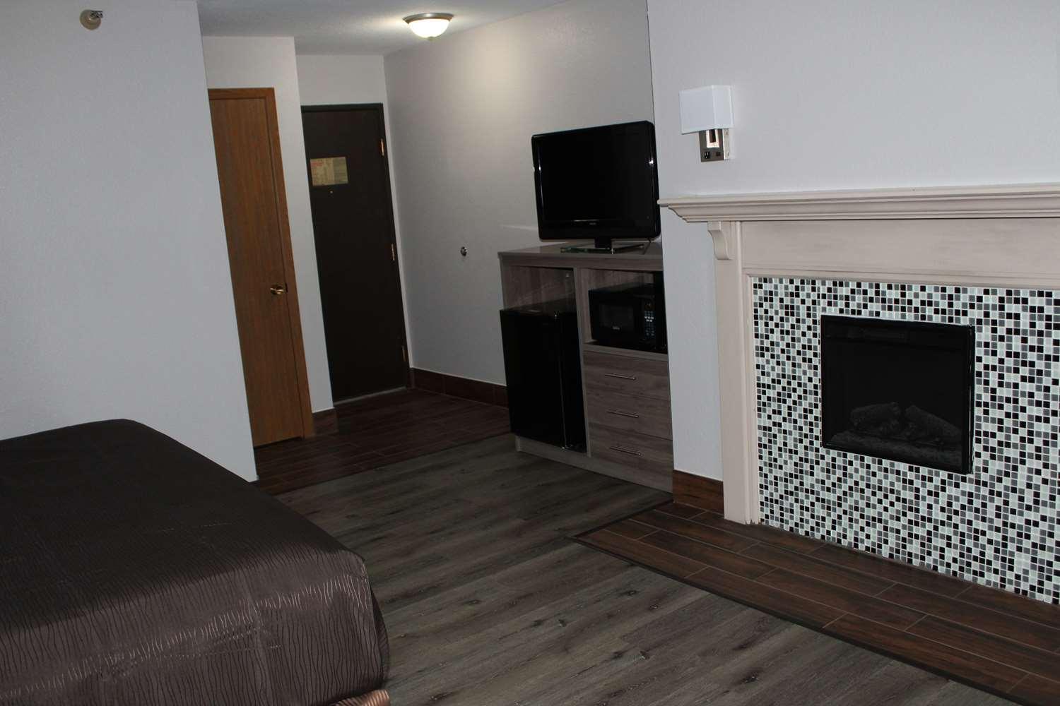 Ramada By Wyndham Cedar Rapids South Hotel Buitenkant foto